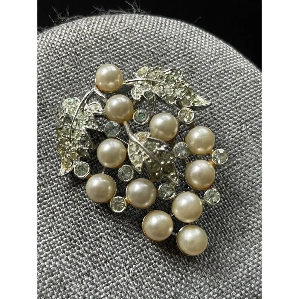 Vintage Faux Pearl Rhinestone Brooch Pin Silvertone Retro Floral Wedding Formal